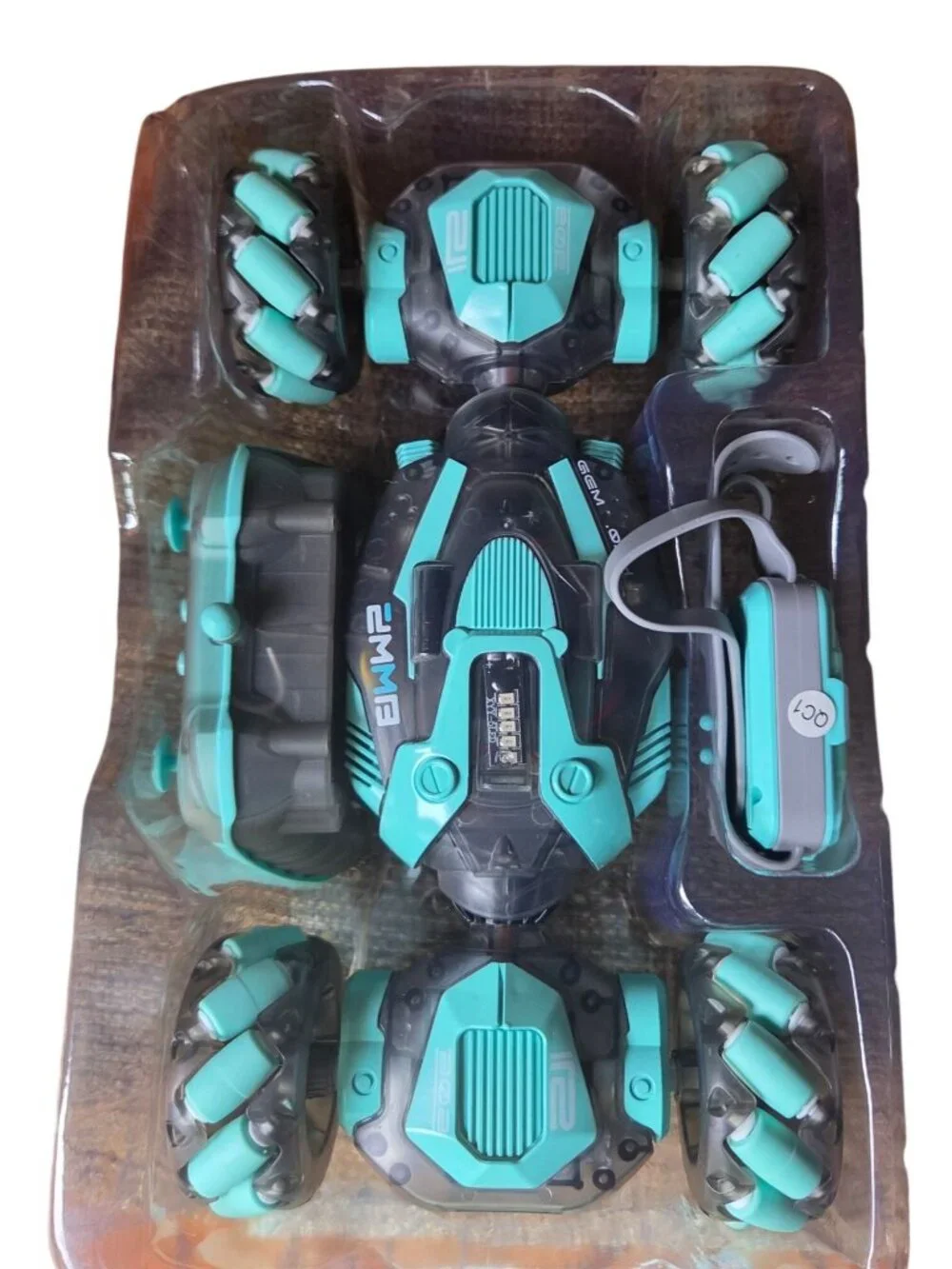 Gesture Sensing RC Stunt Car 360° Rotating 4WD All-Terrain Remote Control Car